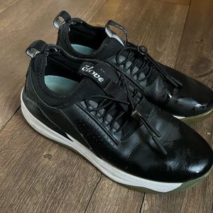 Cloves Nursing shoe